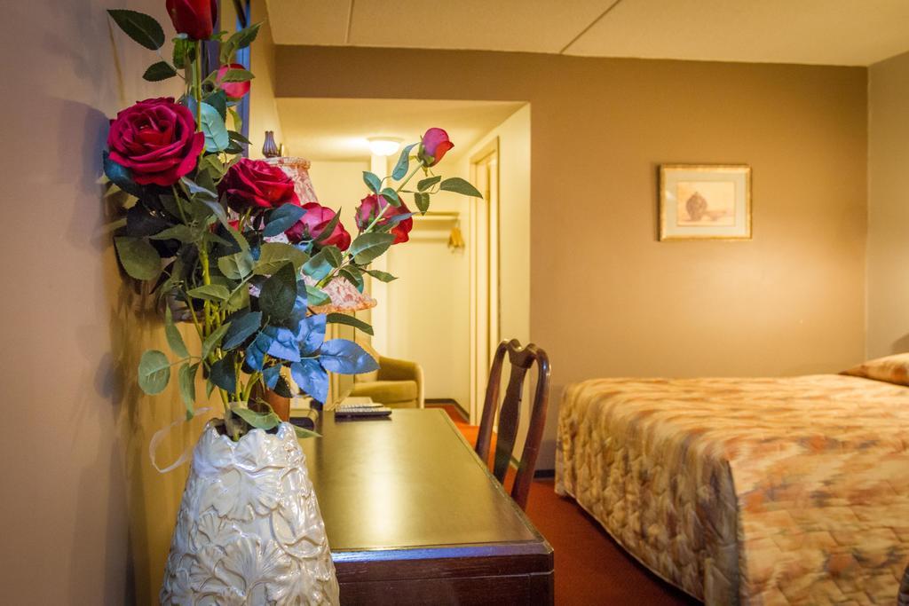 Niagara Falls Motor Lodge Bagian luar foto